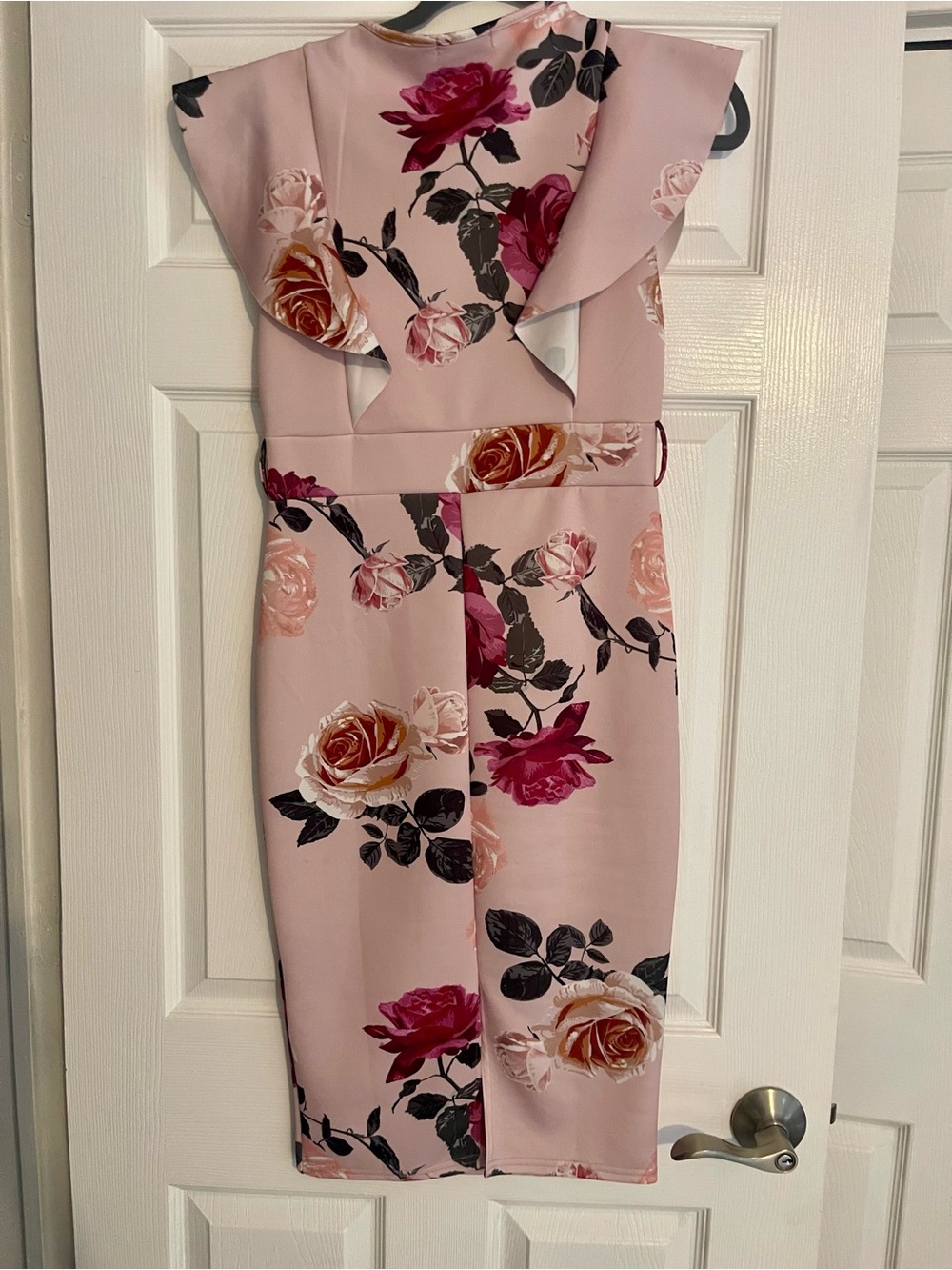 PrettyLittleThing Pink Floral Ruffle Midi Dress - Picture 4 of 4